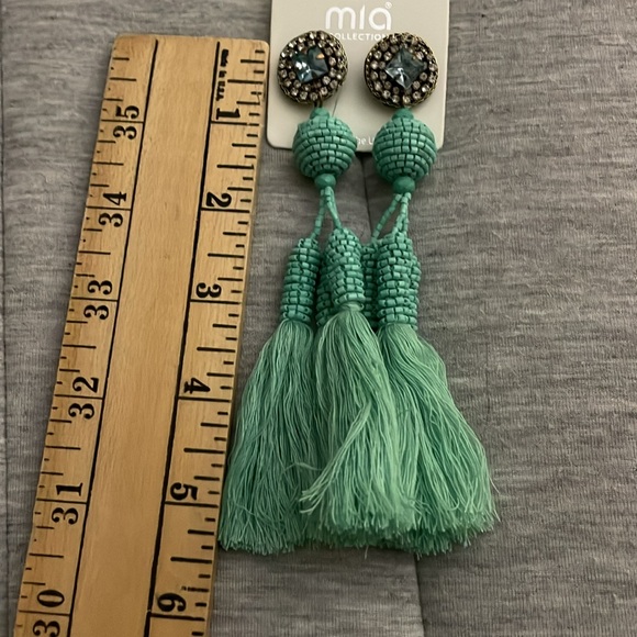 Mi Aqua Beaded Tassel Earrings - Picture 5 of 5